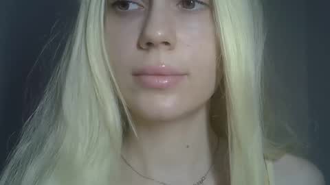 DitaReVirax online show from April 2026 12:03:02 PM