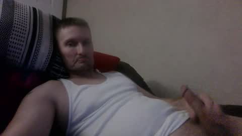 Snapshot of diverting chatting on March 2026 12:50:01 AM Maxx online show from March 2026 12:50:01 AM