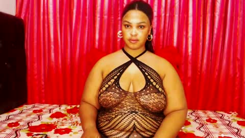 Snapshot of divinebooty93 chatting on July 2026 05:11:01 AM divinebooty93 online show from July 2026 05:11:01 AM