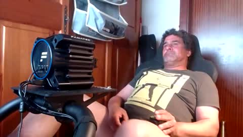 divitimido online show from October 2025 12:36:01 AM