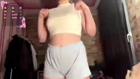 Snapshot of dixiehein chatting on October 2025 02:19:01 PM Lily online show from October 2025 02:19:01 PM