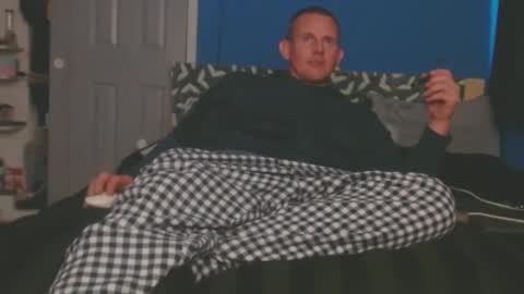 Snapshot of djcloudy22223 chatting on December 2024 03:00:01 PM djcloudy22223 online show from December 2024 03:00:01 PM