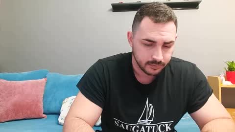 Snapshot of djmute chatting on December 2024 12:06:01 PM STR8 BOYv online show from December 2024 12:06:01 PM