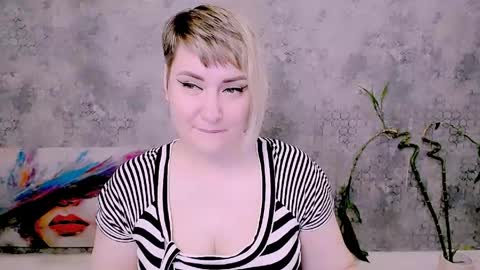 Snapshot of djullia chatting on May 2026 06:19:02 AM djullia online show from May 2026 06:19:02 AM