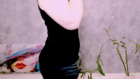 Snapshot of djullia chatting on May 2026 05:34:01 AM djullia online show from May 2026 05:34:01 AM