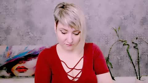 Snapshot of djullia chatting on June 2026 06:42:02 AM djullia online show from June 2026 06:42:02 AM