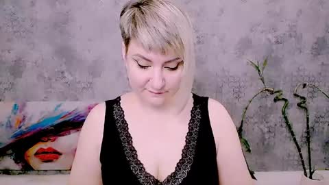 Snapshot of djullia chatting on June 2026 05:23:01 AM djullia online show from June 2026 05:23:01 AM