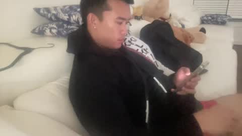 Snapshot of dlasian98 chatting on February 2025 01:34:01 AM DL Asian Sissy online show from February 2025 01:34:01 AM