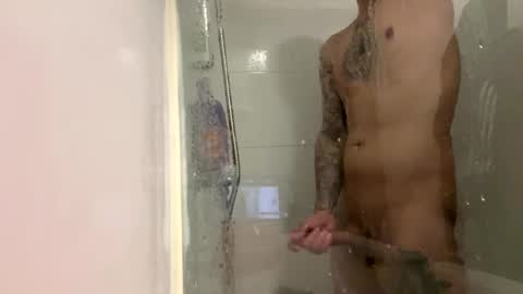 Azier online show from January 2025 03:36:02 PM