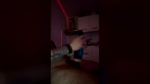 Azier online show from March 2026 10:47:02 PM