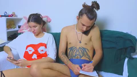 Snapshot of do_u_know_them chatting on November 2025 01:54:02 PM Kirahe Mirashe online show from November 2025 01:54:02 PM