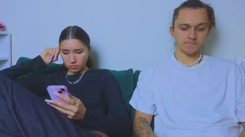 Snapshot of do_u_know_them chatting on April 2026 10:02:01 AM Kirahe Mirashe online show from April 2026 10:02:01 AM