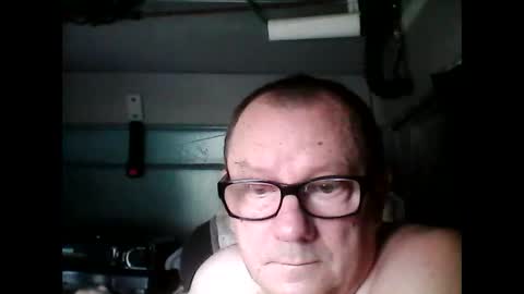 Snapshot of dobrybogdan chatting on November 2025 09:51:02 AM dobrybogdan online show from November 2025 09:51:02 AM