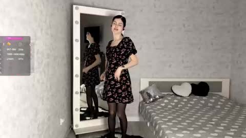 Snapshot of dodiebabikian chatting on November 2025 09:09:02 PM Annie PVT IS OPEN online show from November 2025 09:09:02 PM