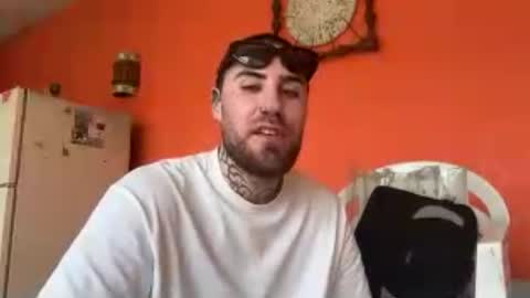 Snapshot of dogboi666 chatting on July 2026 09:17:01 PM Dogboi online show from July 2026 09:17:01 PM