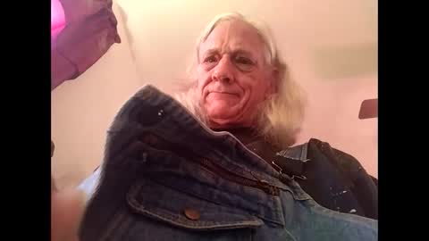 doggydaddy714 online show from March 2026 05:52:01 PM