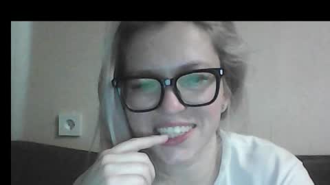 Snapshot of dolce_tempt chatting on February 2026 06:53:02 AM dolce_tempt online show from February 2026 06:53:02 AM