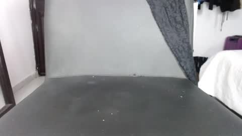 doll_dollys_ online show from February 2025 11:00:02 PM