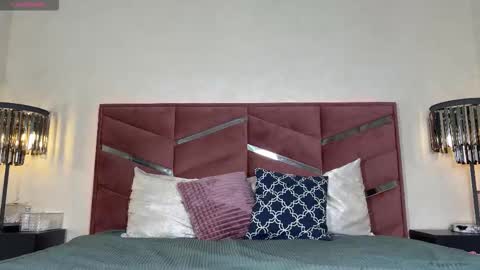 Snapshot of doll_from_venus chatting on September 2025 01:16:02 PM Dorothy Mayfield online show from September 2025 01:16:02 PM