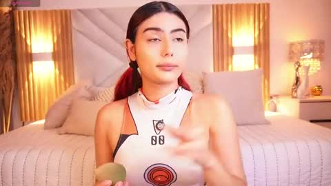 doll_kira_ online show from April 2026 02:48:01 PM