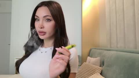 Snapshot of doll_lexi chatting on April 2026 06:47:02 AM Lexi online show from April 2026 06:47:02 AM