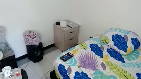 Catherine XXX online show from April 2026 07:40:02 PM