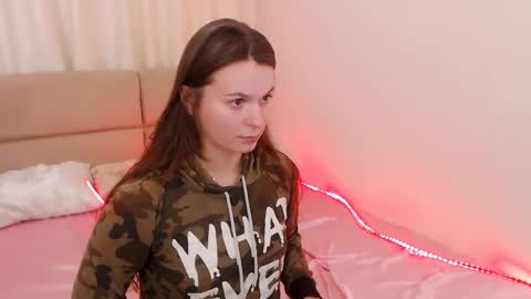 Snapshot of doll_tiffany chatting on December 2024 11:30:01 PM Jade online show from December 2024 11:30:01 PM