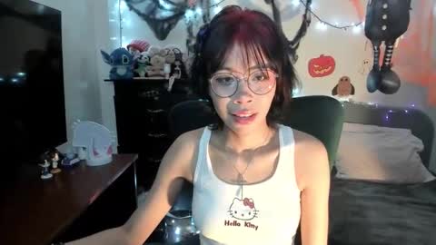 mina online show from October 2025 03:29:01 AM