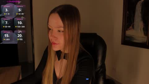 Snapshot of dollmoon_ chatting on November 2025 09:23:01 AM You can call me Pretty online show from November 2025 09:23:01 AM