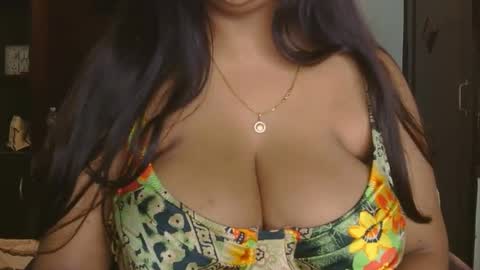 dolly_2 online show from February 2026 04:10:02 AM