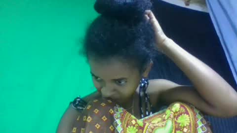 doloresslu online show from April 2026 06:16:02 PM