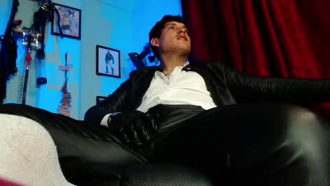 Diego Castell online show from April 2026 01:27:01 AM