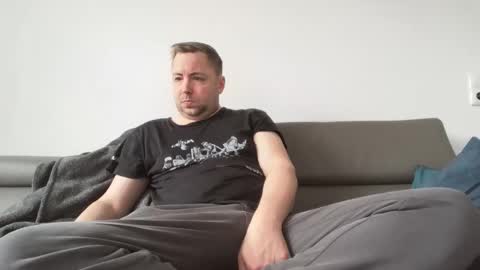 Snapshot of dombio_12 chatting on April 2026 11:04:01 AM dombio_12 online show from April 2026 11:04:01 AM