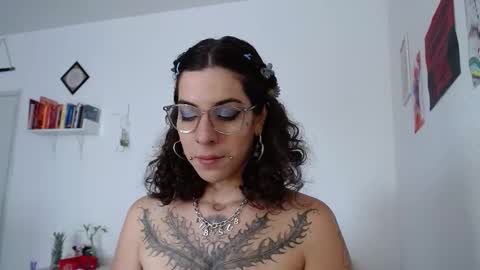 Snapshot of domenica_dos_ouros chatting on March 2026 02:33:02 PM sweet domme online show from March 2026 02:33:02 PM