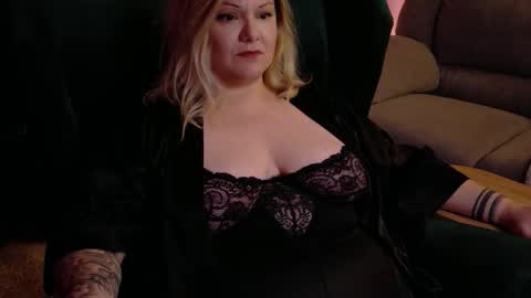 SADE online show from November 2025 10:32:01 PM