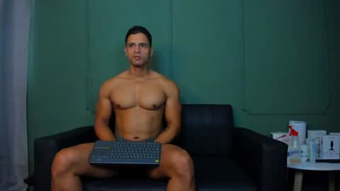 Dominc berry online show from June 2026 12:26:01 PM