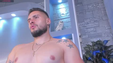 Snapshot of dominic_de_luca chatting on April 2026 04:17:01 AM dominic de luca online show from April 2026 04:17:01 AM