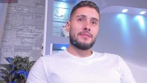Snapshot of dominic_de_luca chatting on May 2026 03:34:01 AM dominic de luca online show from May 2026 03:34:01 AM