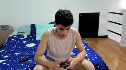 Snapshot of dominic_radccliffe chatting on October 2025 06:40:02 PM Your real love online show from October 2025 06:40:02 PM