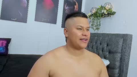Snapshot of dominic_silva chatting on June 2026 08:13:02 AM Dominic online show from June 2026 08:13:02 AM