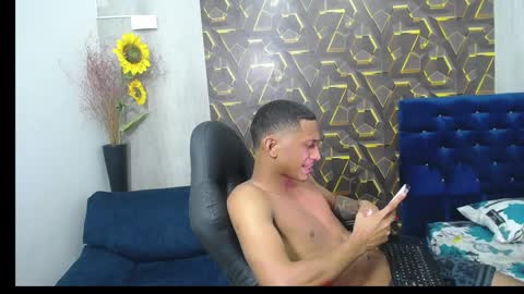 Snapshot of dominic_smith_ chatting on April 2026 02:42:02 AM dominic_smith_ online show from April 2026 02:42:02 AM