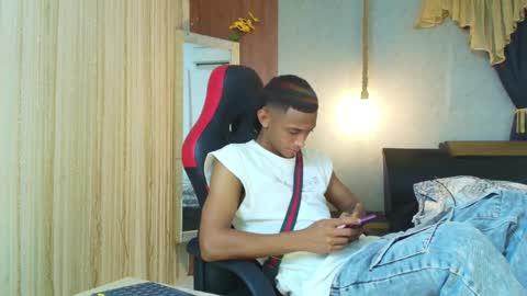 dominic_smith_ online show from June 2026 09:16:02 PM