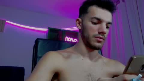 dominicvalente online show from November 2025 07:36:03 PM