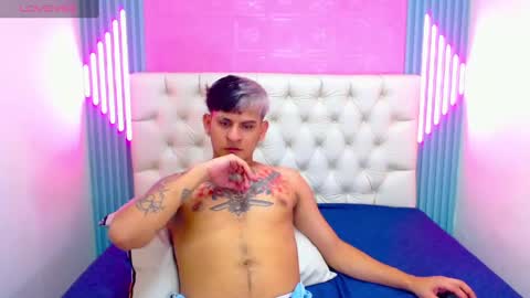 Snapshot of dona_and_carl2 chatting on December 2024 03:34:02 AM DONA Y CARL online show from December 2024 03:34:02 AM