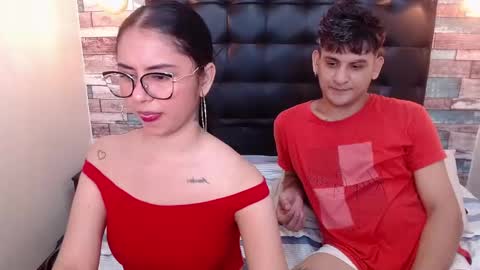 Snapshot of dona_and_carl2 chatting on October 2025 11:38:02 PM DONA Y CARL online show from October 2025 11:38:02 PM
