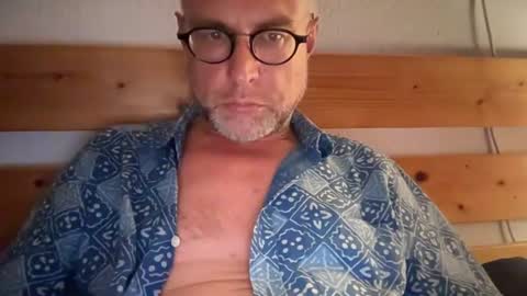 dondadel online show from August 2026 06:54:02 PM