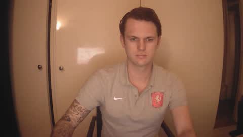 Snapshot of donn053 chatting on April 2026 07:03:02 PM Papi online show from April 2026 07:03:02 PM