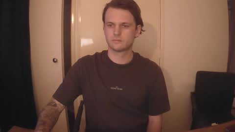 Snapshot of donn053 chatting on May 2026 07:11:01 PM Papi online show from May 2026 07:11:01 PM