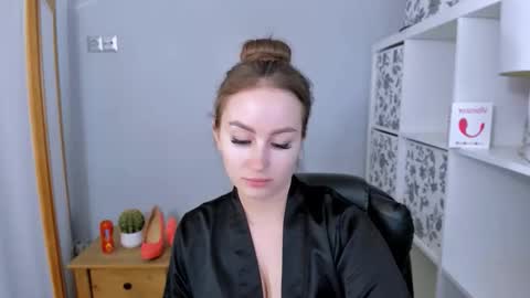 DonnaSensual online show from November 2025 03:44:01 PM