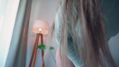 Snapshot of donnna19 chatting on May 2026 12:11:01 PM Donatella online show from May 2026 12:11:01 PM
